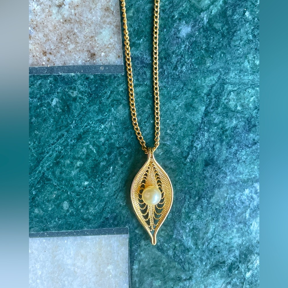 Vintage Sarah Coventry Necklace Delicate Gold Tone Filigree with Faux Pearl